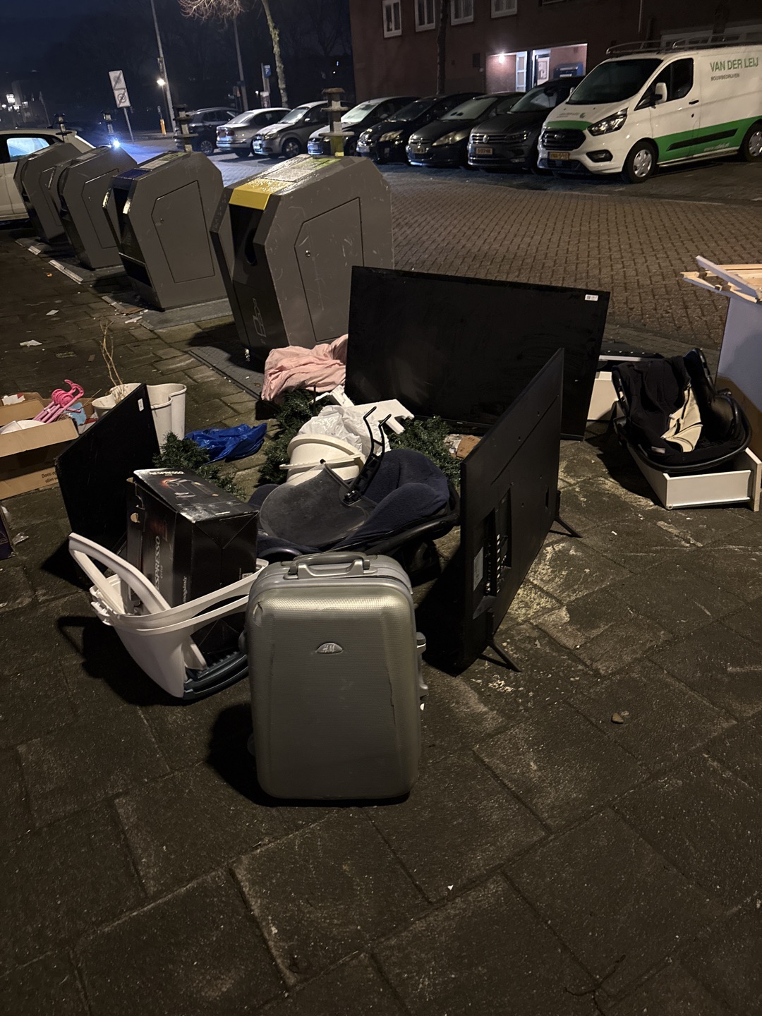 Tv screens, and more photo 1