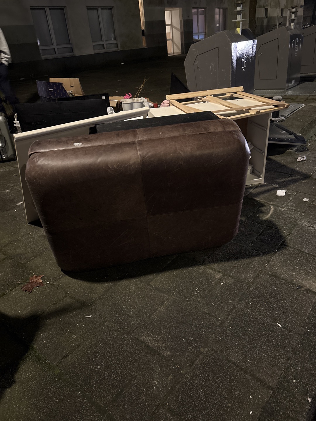 Tv screens, and more photo 2