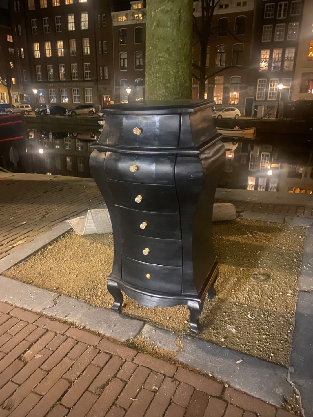 Item found on Amsterdam, Nieuwe Zijde, Singel 163 photo 1