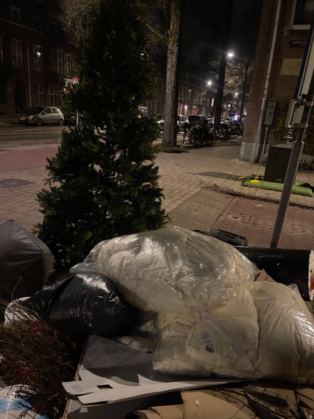 Fake Christmas tree 2,5m and down feather bed sheets 3x looks like 2x2 and small black suitcase photo 2