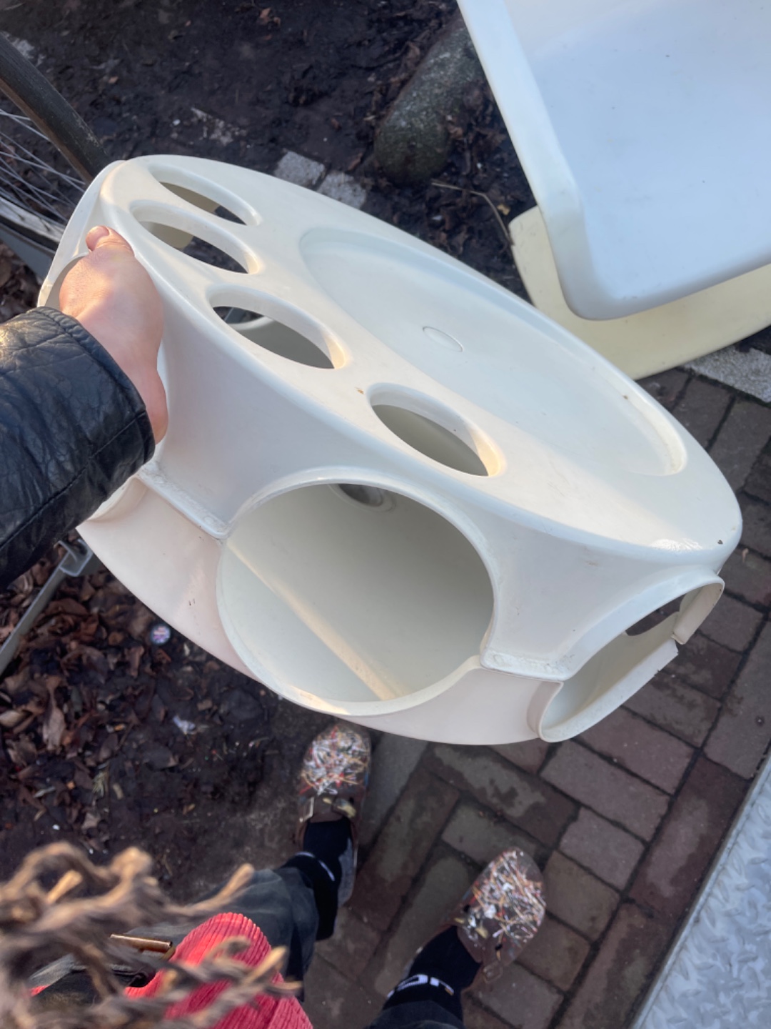 Space age furniture photo 3