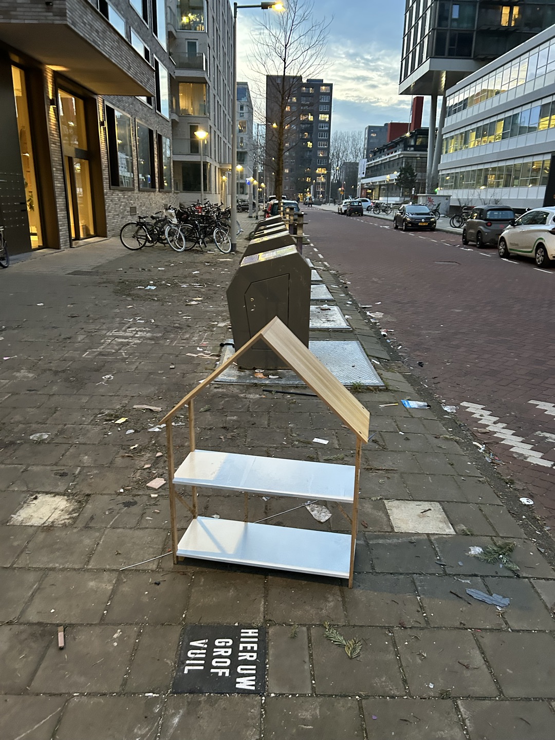 Item found on Amsterdam, Nieuw-West, Koningin Wilhelminaplein 956 photo 1