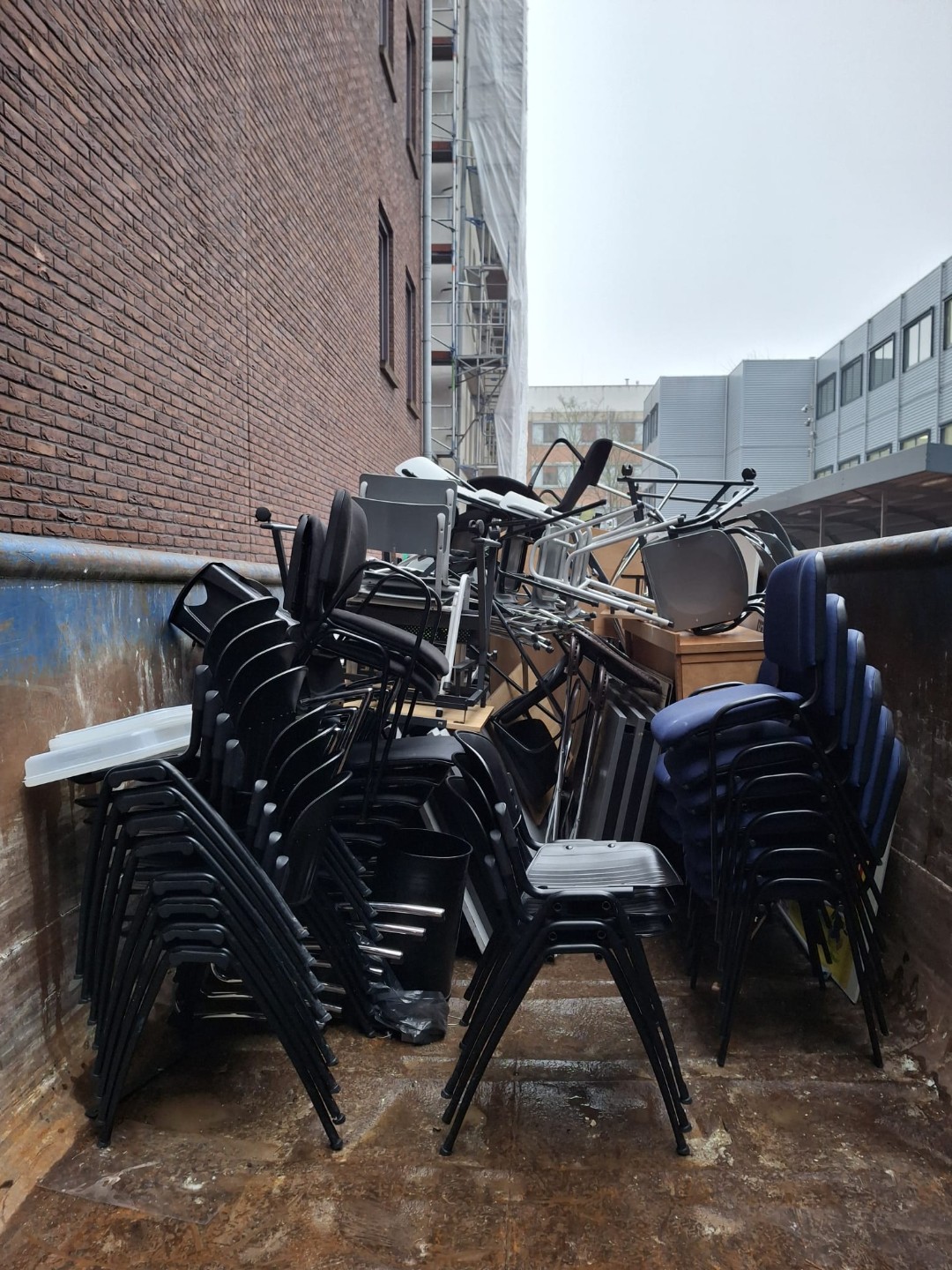 A container full of office furniture! Take what want but remove it carefully from the container 😊 photo 3