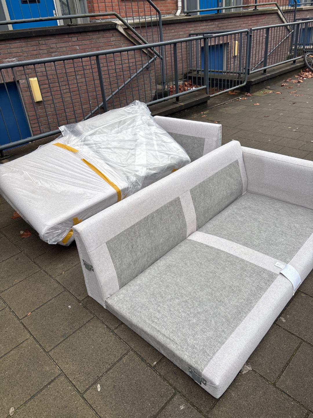 Grijze hoekbank photo 1