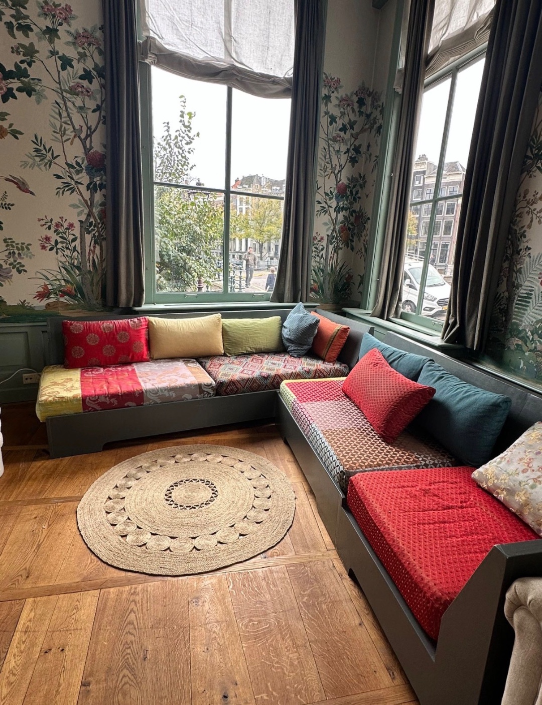 Gratis op te halen. Inclusief alle kussens. Korte Koningsstraat 7 photo 1