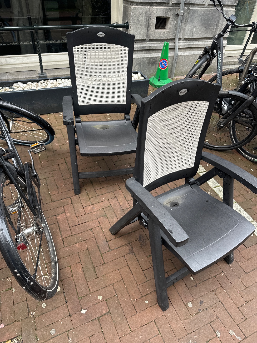 Item found on Amsterdam, Centrum, Nieuwezijds Voorburgwal 327 photo 1