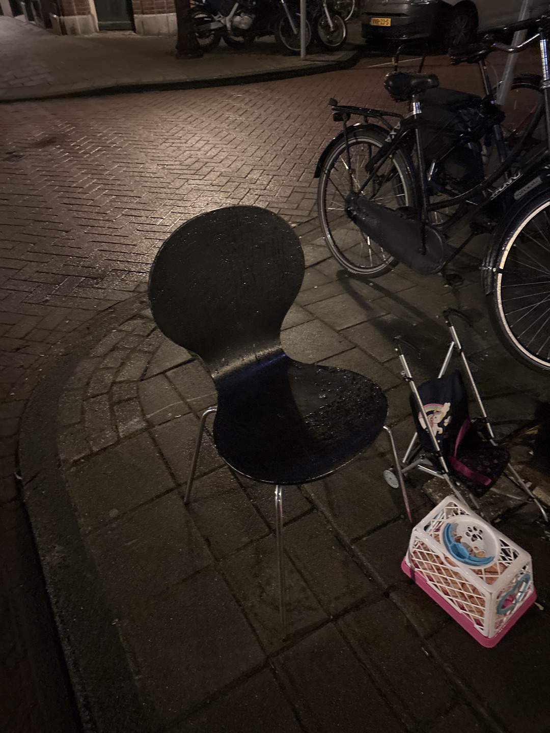 Black plywood chair photo 1