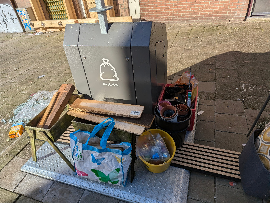 Lots of pots and balcony things photo 2