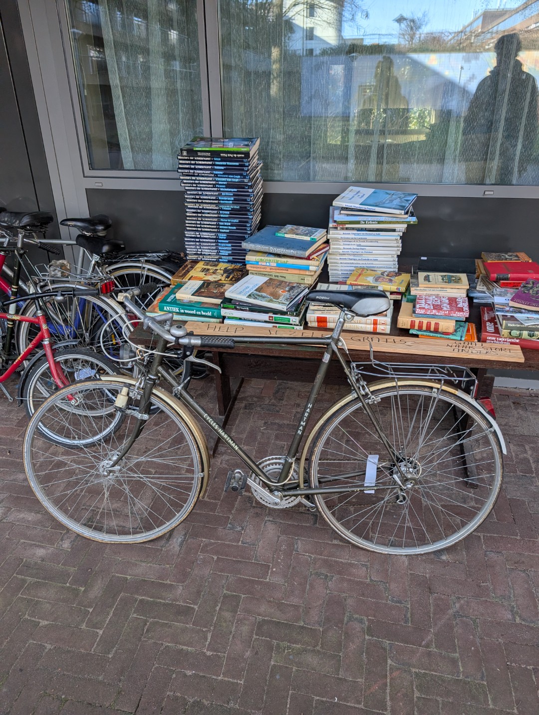 Fietsen hebben wat reparatie nodig photo 1