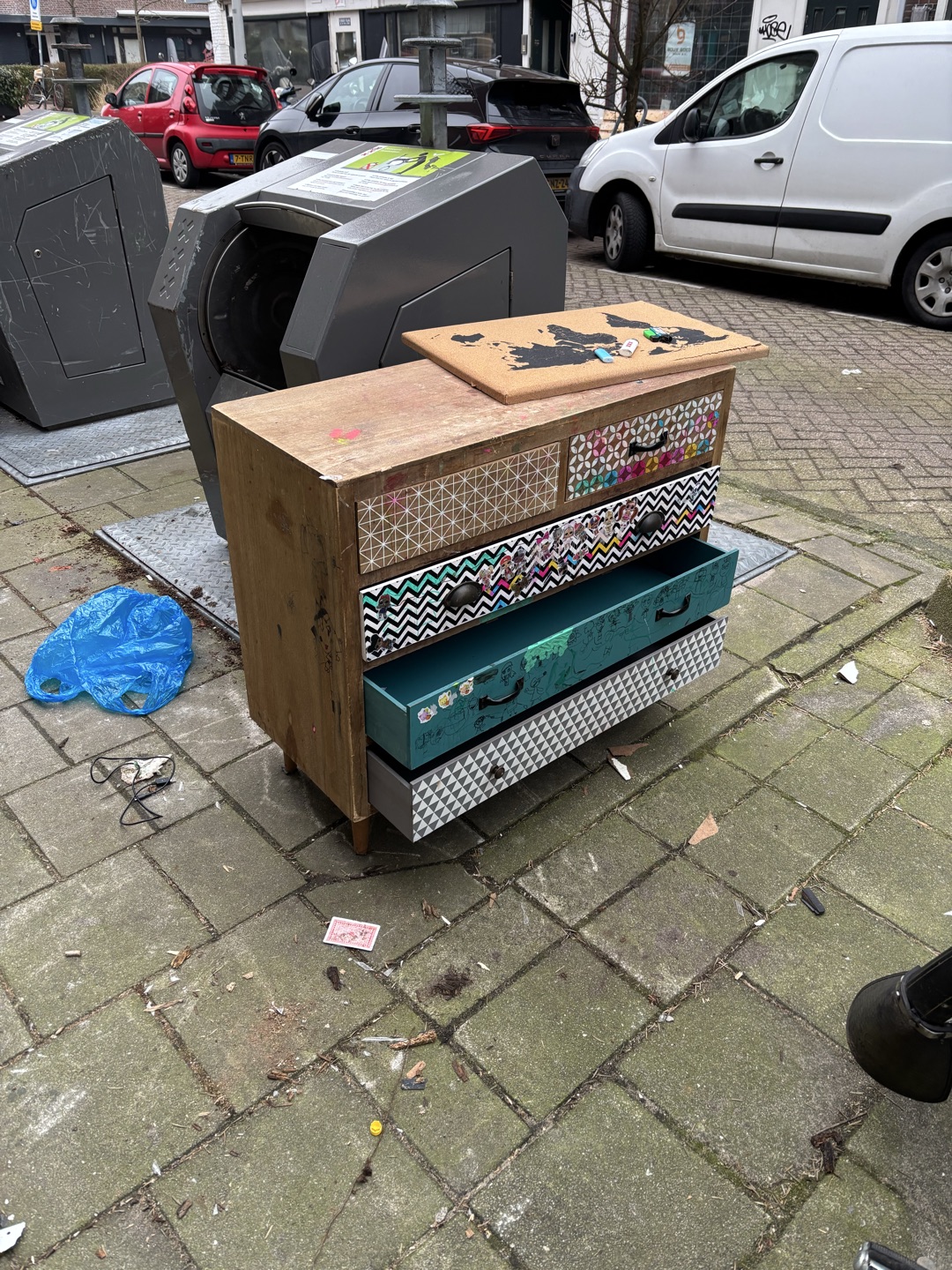 Item found on Amsterdam, West, De Baarsjes, Bartholomeus Diazstraat 20 photo 1