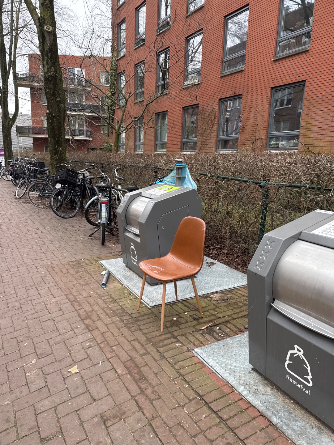 Item found on Amsterdam, Centrale Markt, Waterloop 558 photo 1