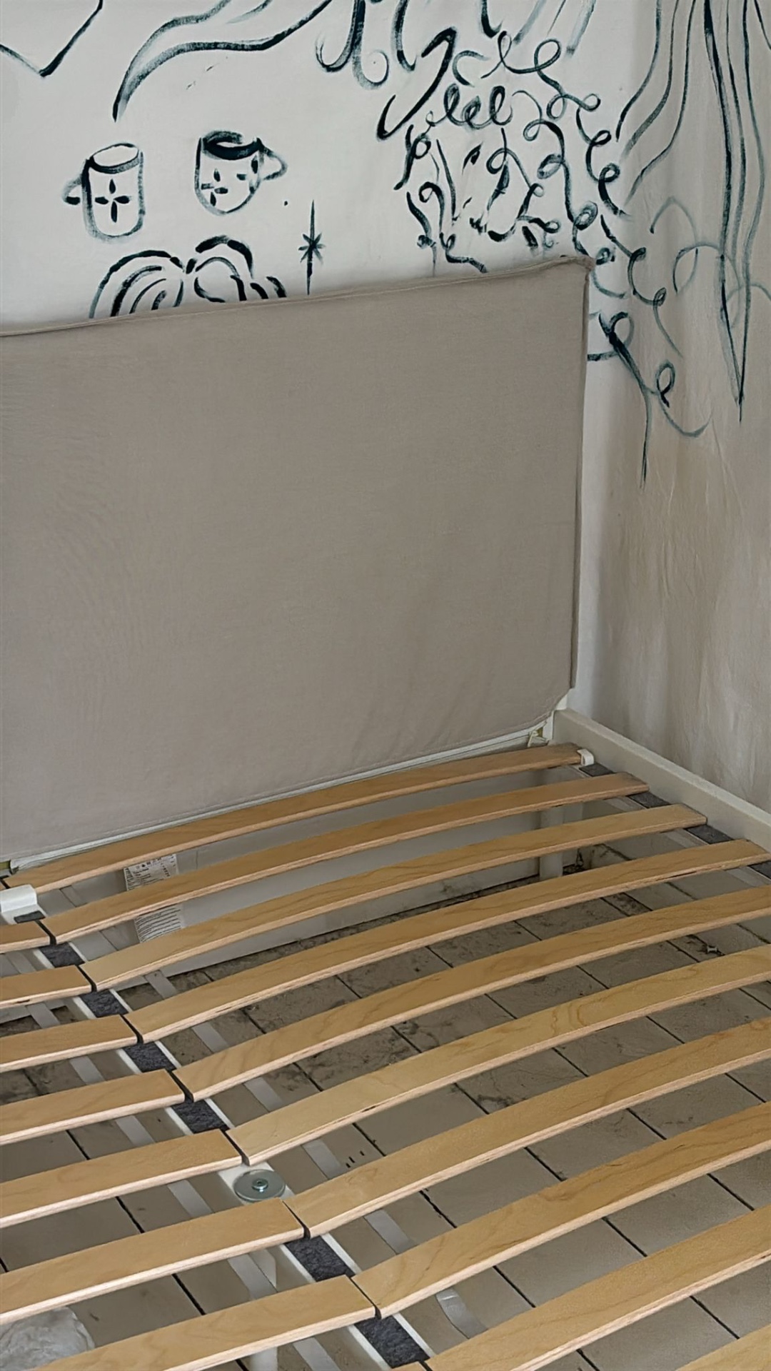 IKEA Kleppstad bed 160x200 – like new

IKEA Kleppstad bed (160x200) in perfect condition.