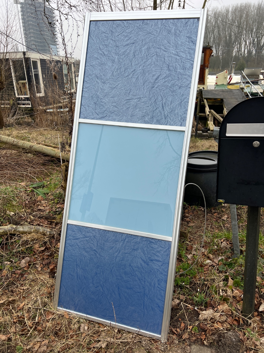 2 sliding doors. Aluminum with glass. Incl rails. Approx 180cm height, 70cm wide