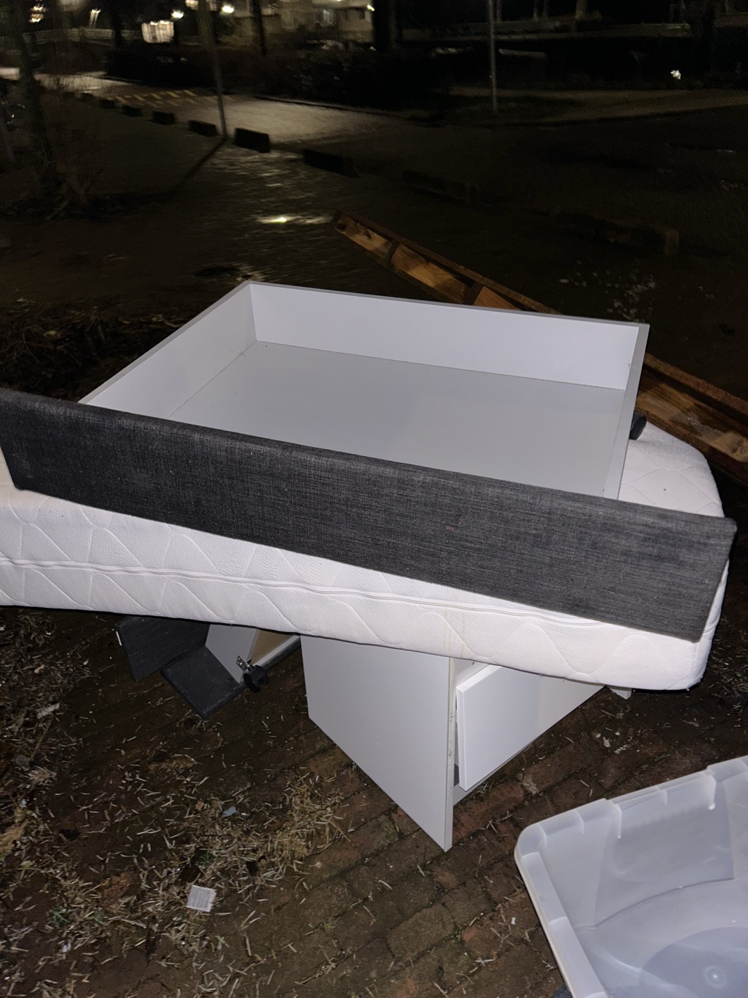 Item found on Amsterdam, Oostelijke Eilanden/Kadijken, Jacob Burggraafstraat 13 photo 1