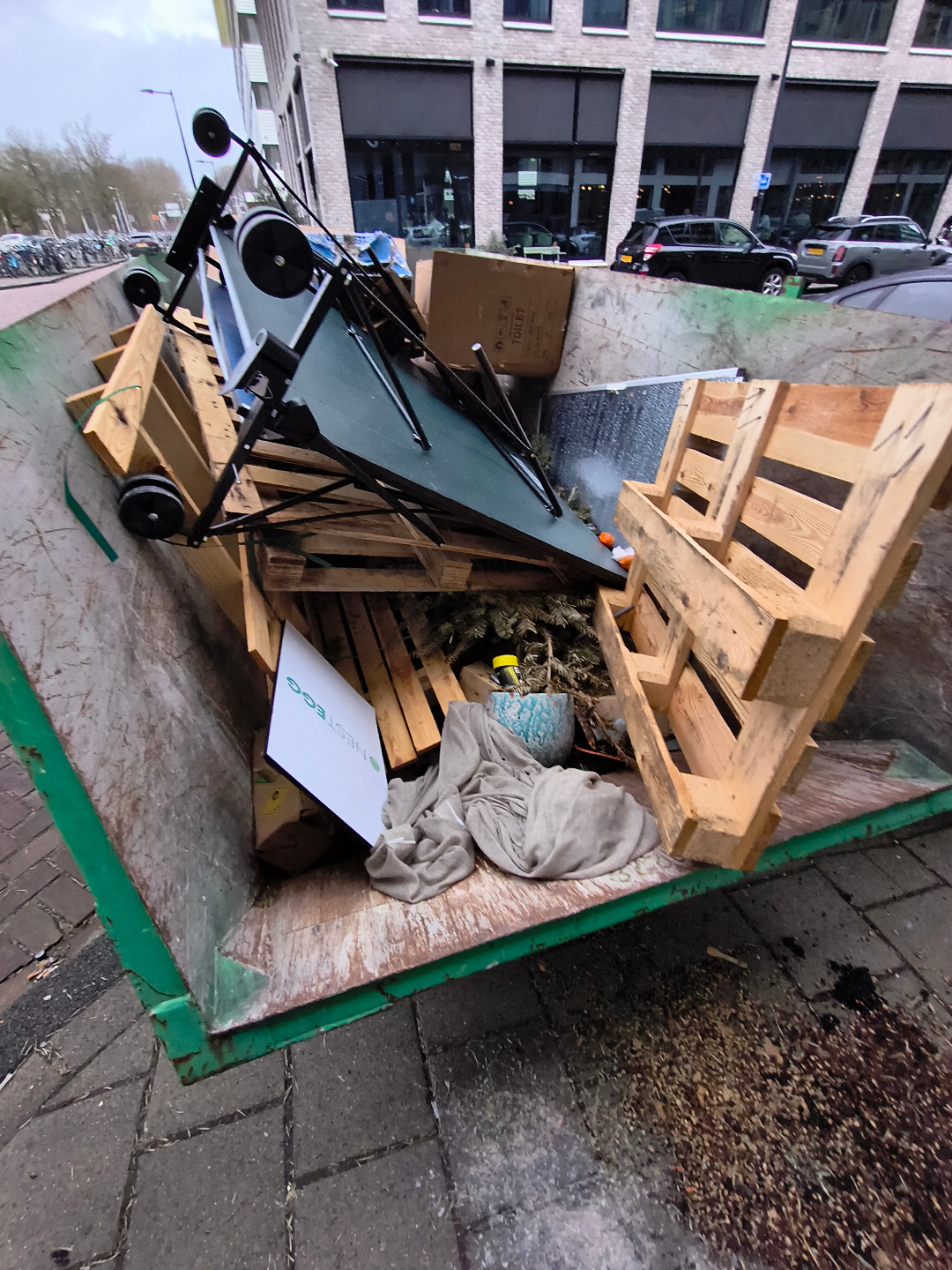 Table-tennis table. photo 2