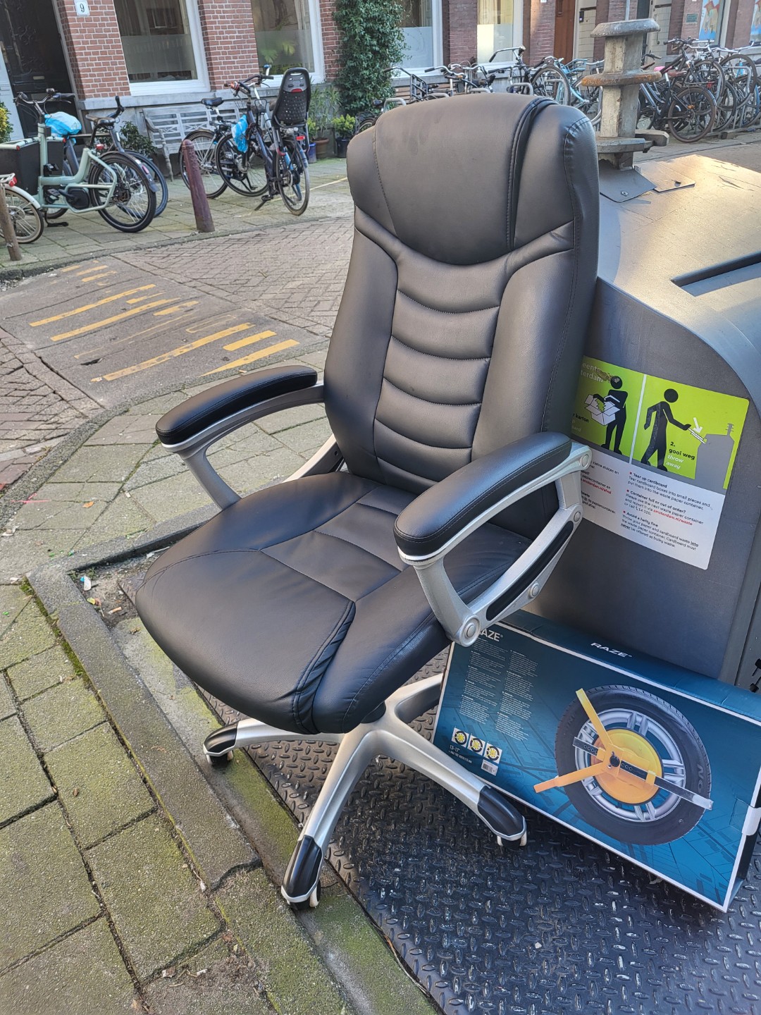 Item found on Amsterdam, De Weteringschans, Nicolaas Witsenstraat 7 photo 1