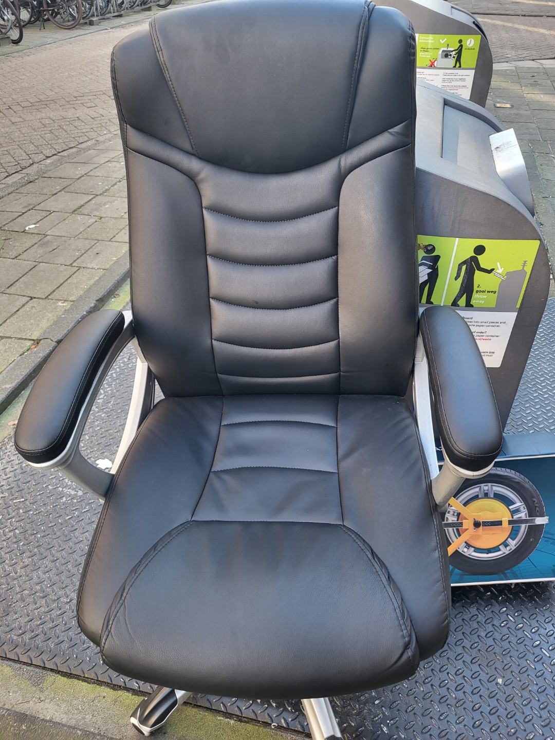 Item found on Amsterdam, De Weteringschans, Nicolaas Witsenstraat 7 photo 2