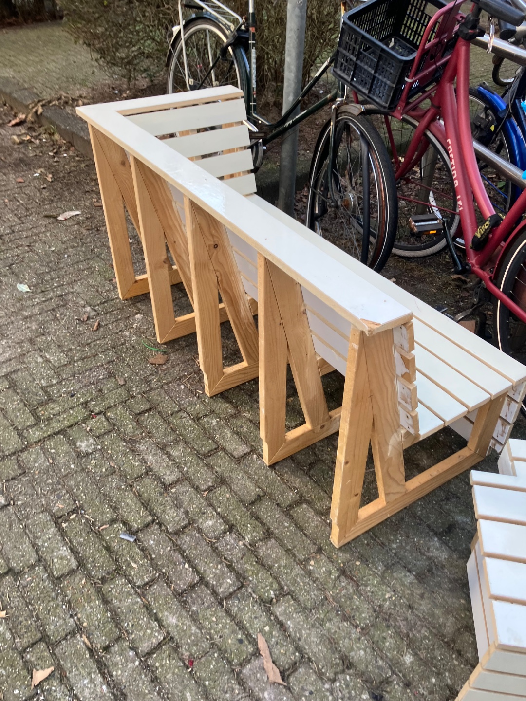 Hoekbank zitje voor bijv. balkon. Heel sterk en kwalitatief, zwaar. Met kussens voor buiten photo 3