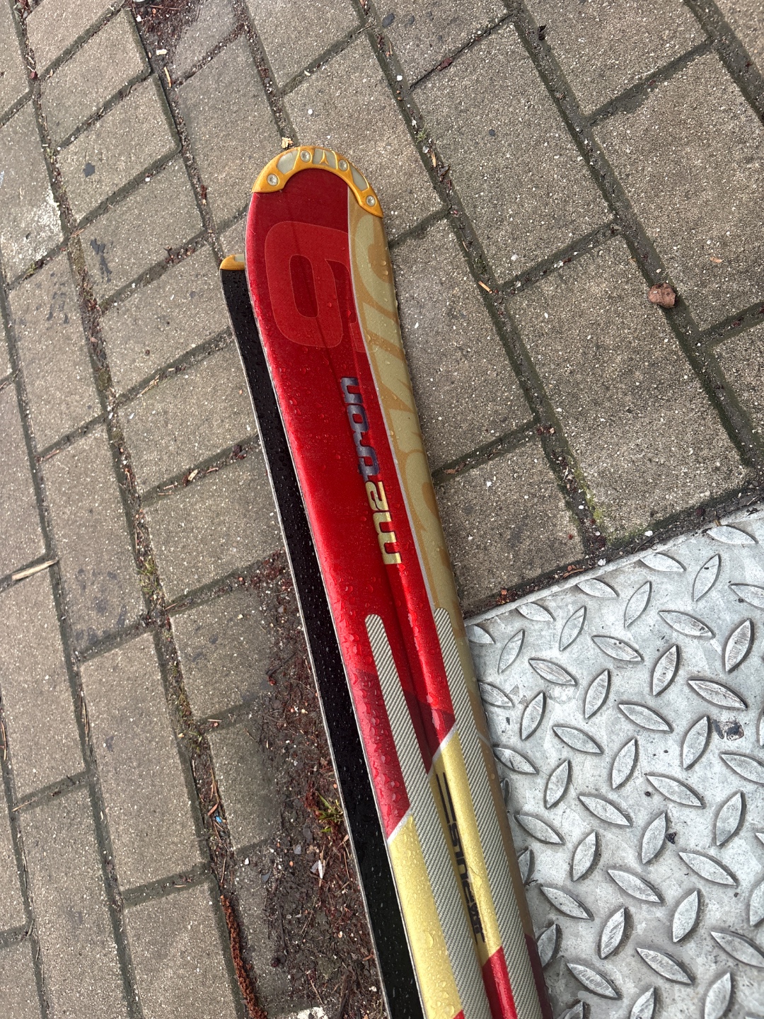 Ski’s found, they look like they’re in pretty good condition photo 2