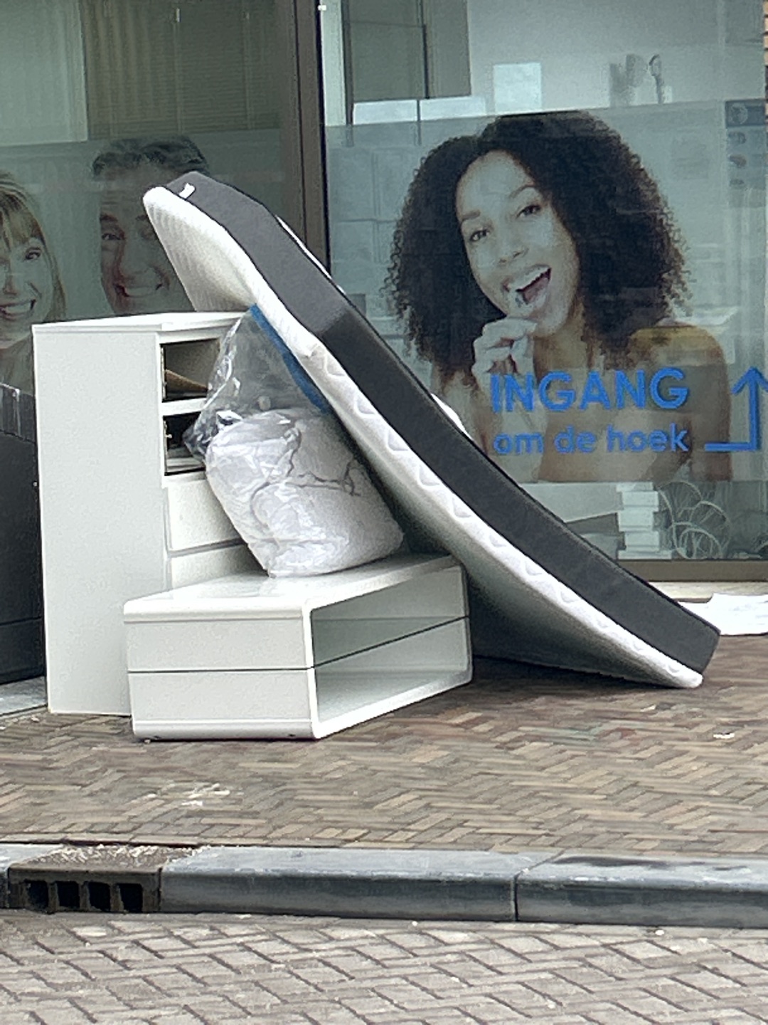 Item found on Amsterdam, Noord, Elzenhagensingel 299 photo 1