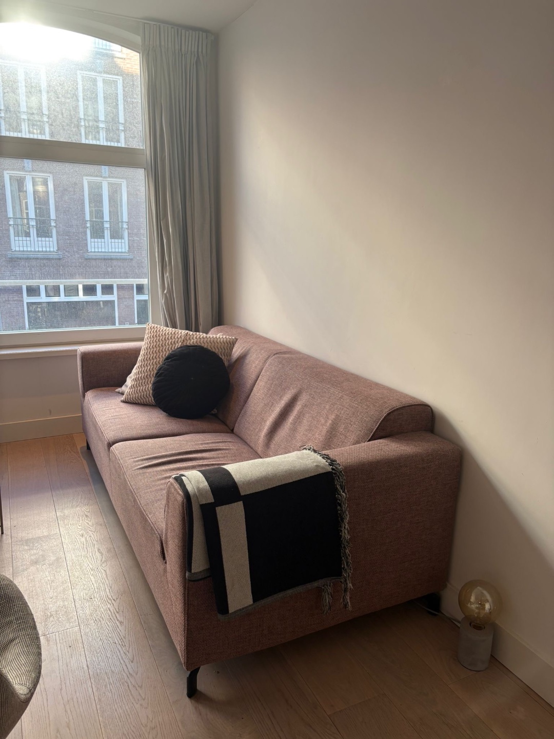 My old couch! Is more comfortable than it looks. Is still in good shape! Just put it outside a few minutes ago. photo 2