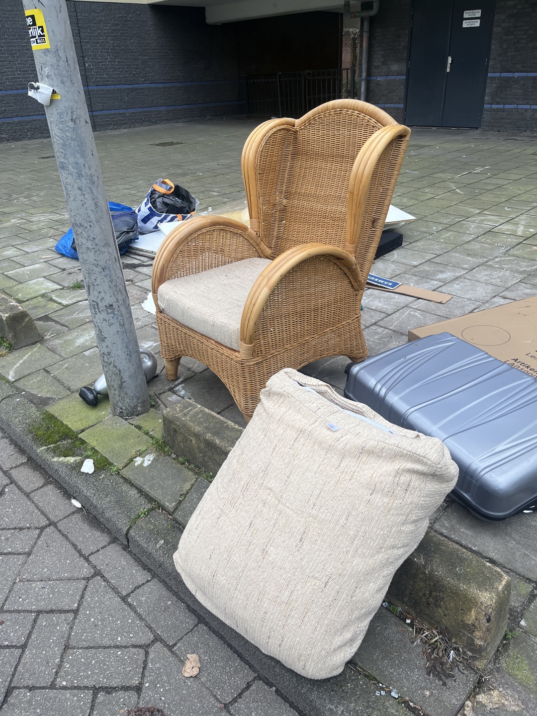 Item found on Amsterdam, Dapperbuurt, Roomtuintjes 71 photo 1