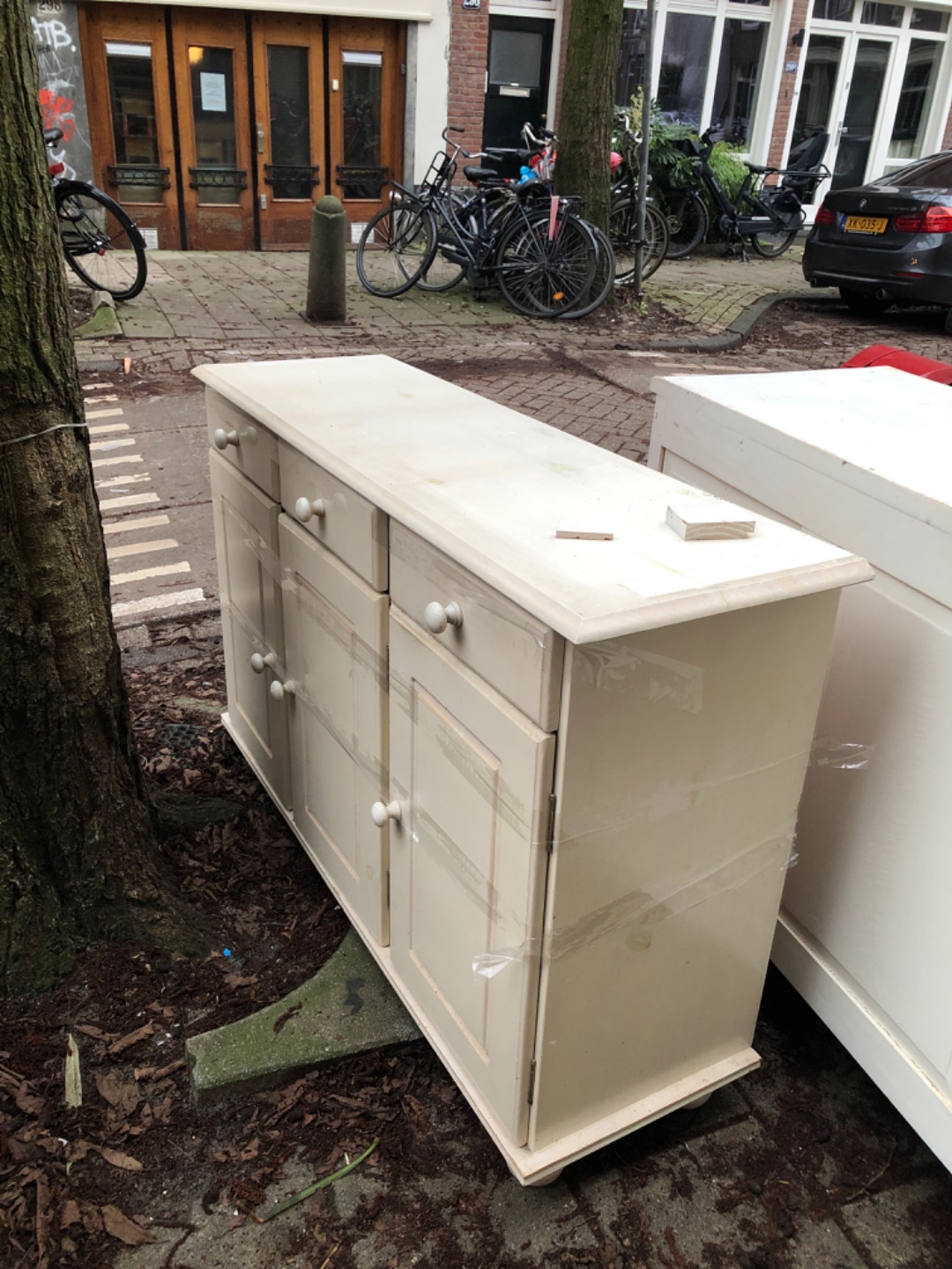 Chest of drawers, kastjes allebei van hout. photo 1
