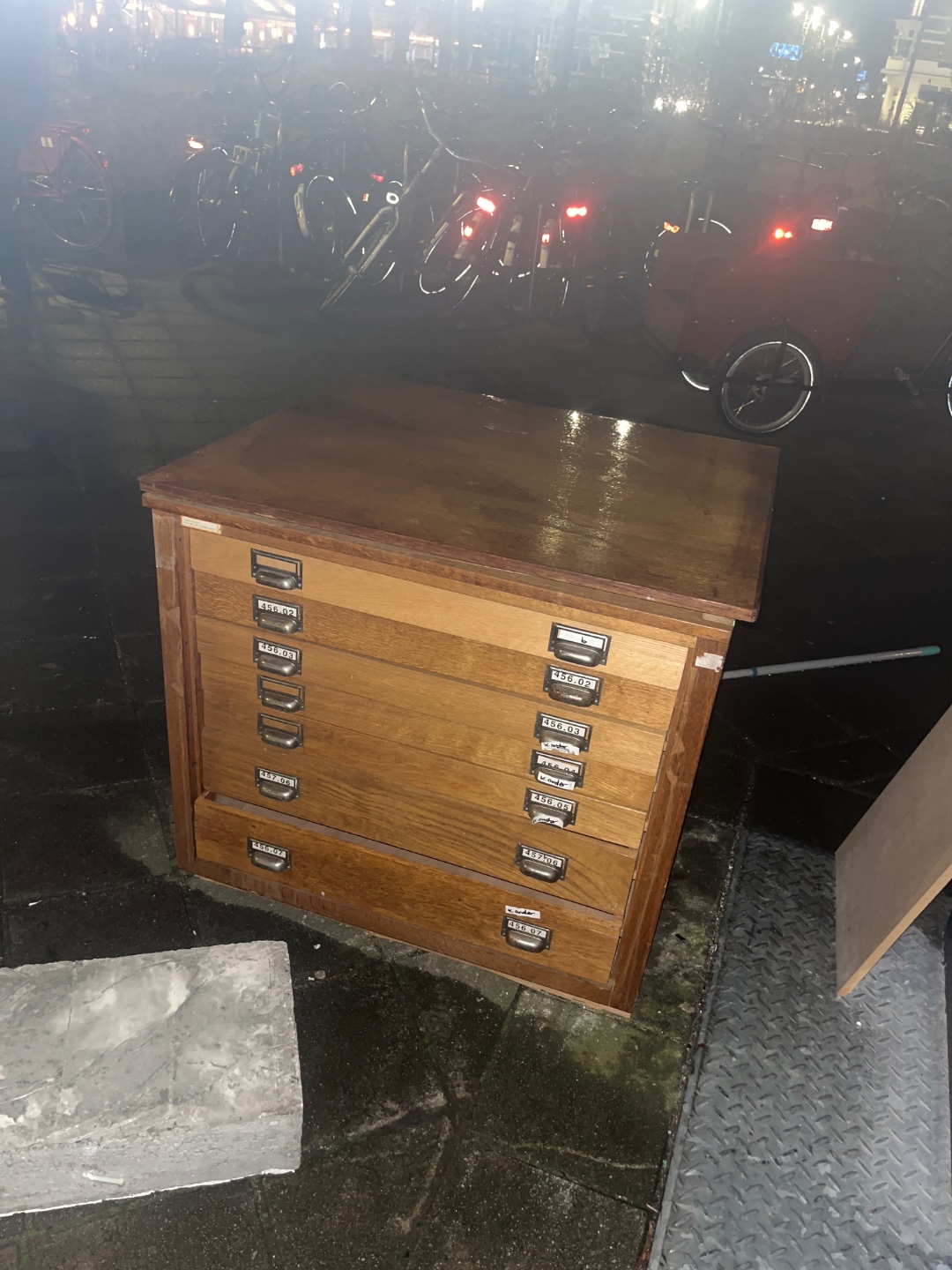 Diepe ladekast! In oud west, vlakbij de Kinkerstraat/ Bilderdijk photo 1