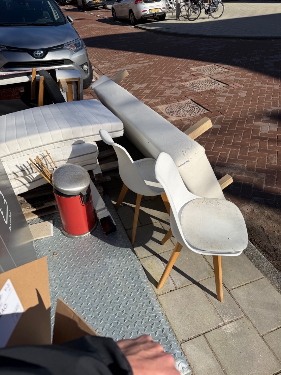 A few chairs and other stuff