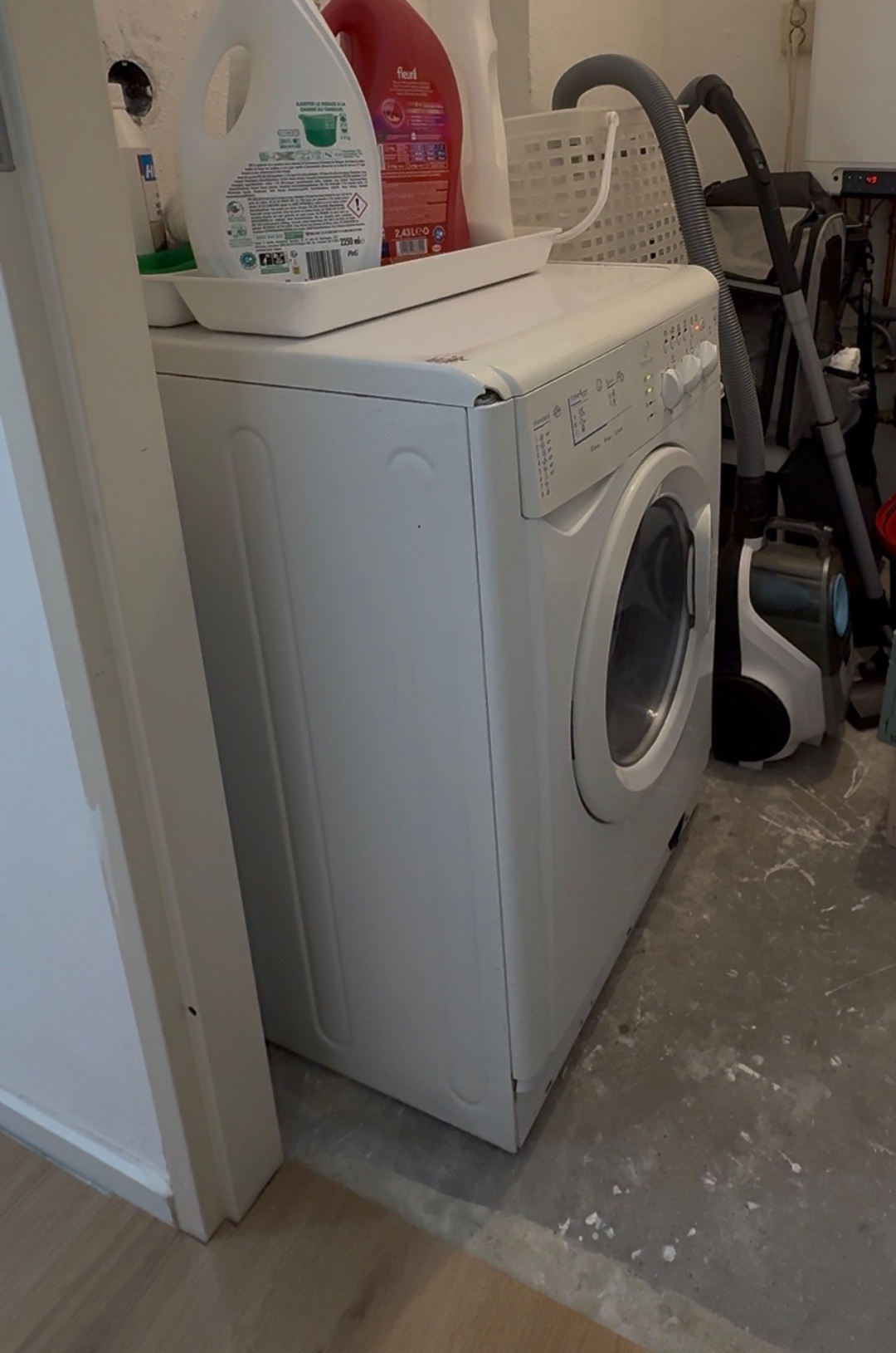 Washing machine (the spin cycle is not working properly so needs to be fixed or it’s good for parts)
Will be outside from Wednesday 11/03/2026 at 17h - Borgloonstraat