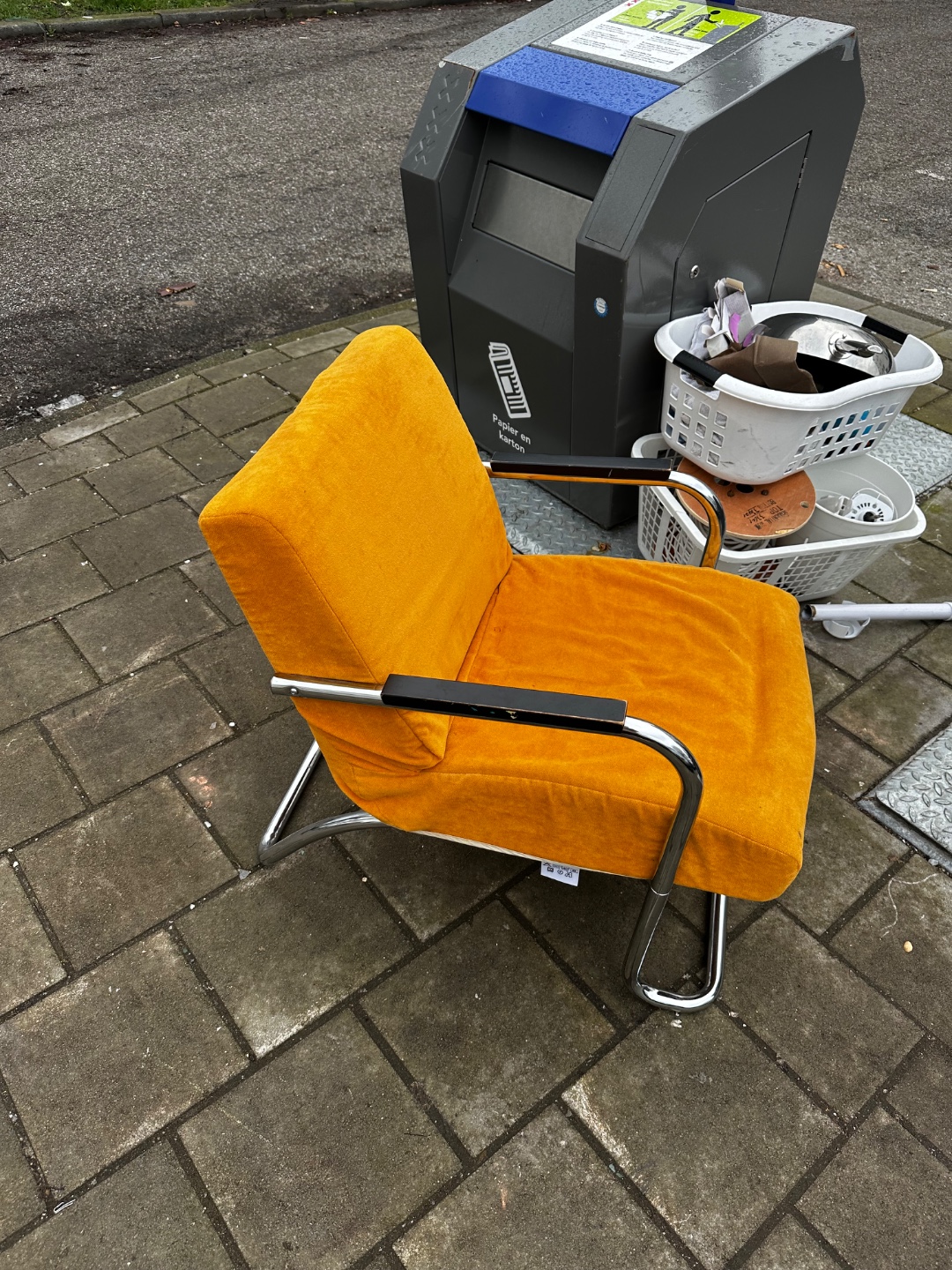 Danish design chair , look like it needs some love