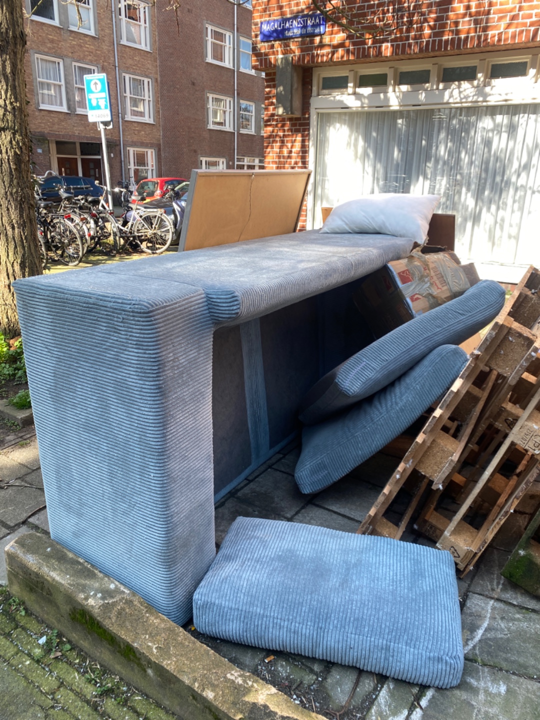 Amsterdam, Hoofdweg e.o., Magalhaensplein 27