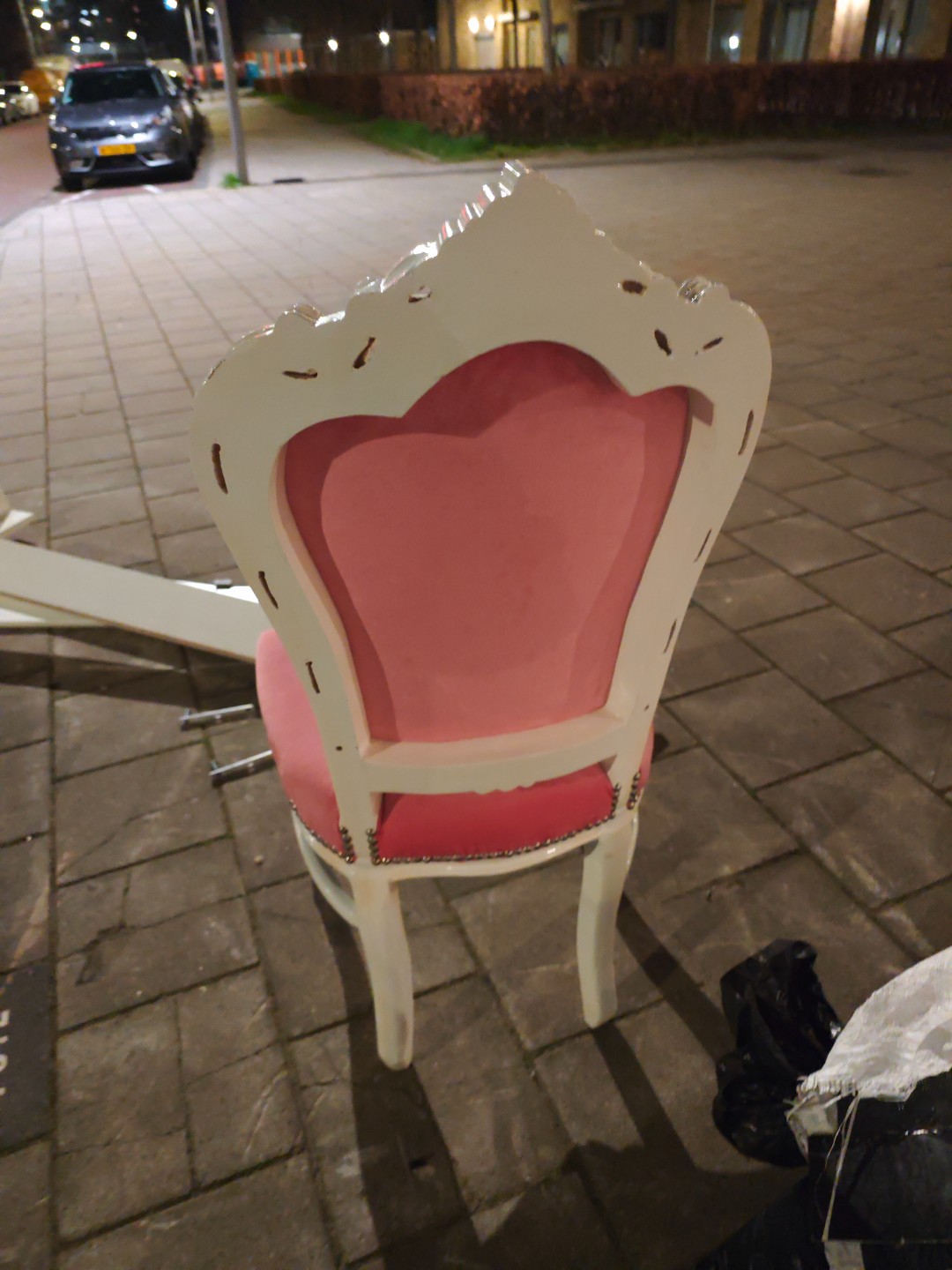 Item found on Amsterdam, Overtoomse Veld, Bart Van Der Leckplantsoen 72 3