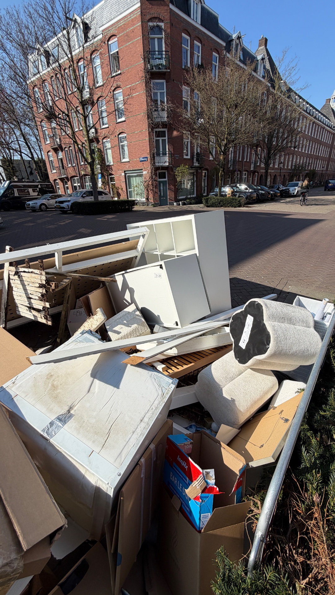 IKEA Kallax and other stuff (e.g. mirror etc.) in great condition.