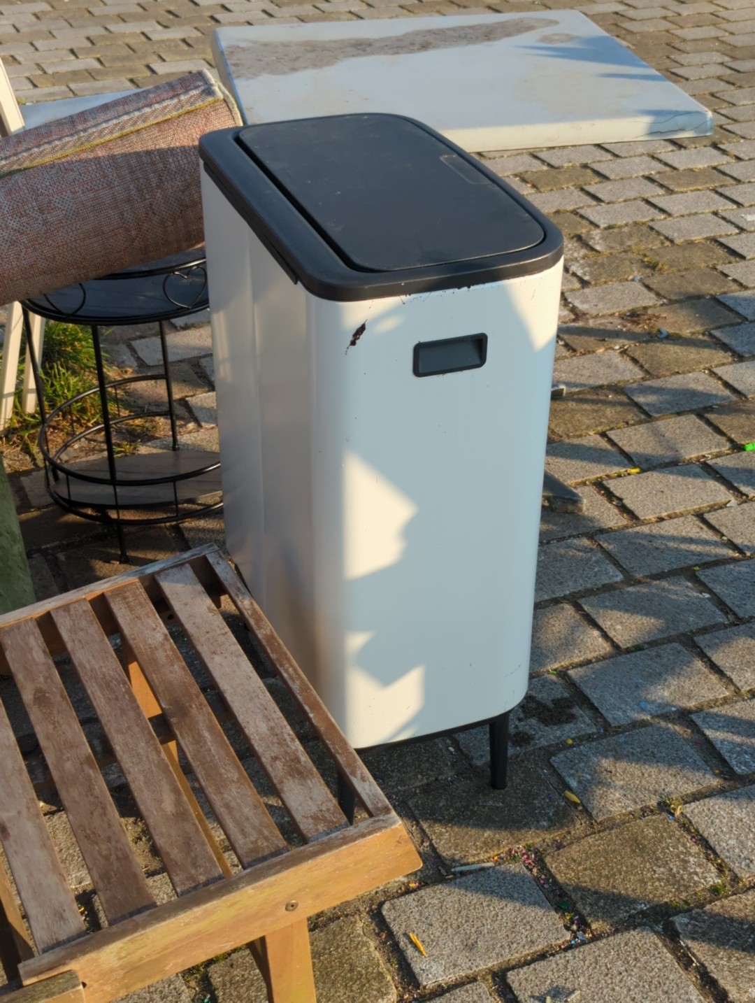 Brabantia afvalemmer. Gebruiksporen, maar (het lijkt) in goede staat. Incl. softclose ✨