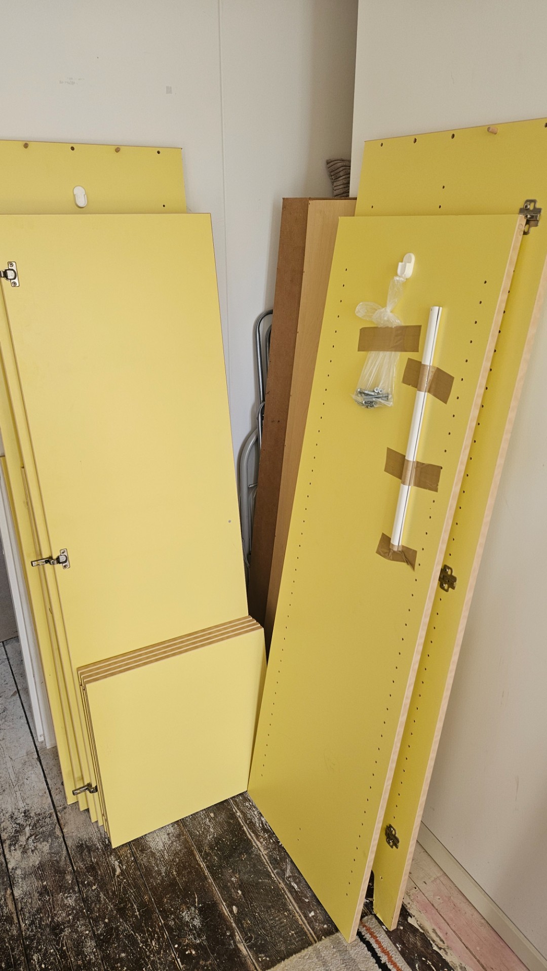 Baby yellow children's wardrobe (complete with screws and nails)