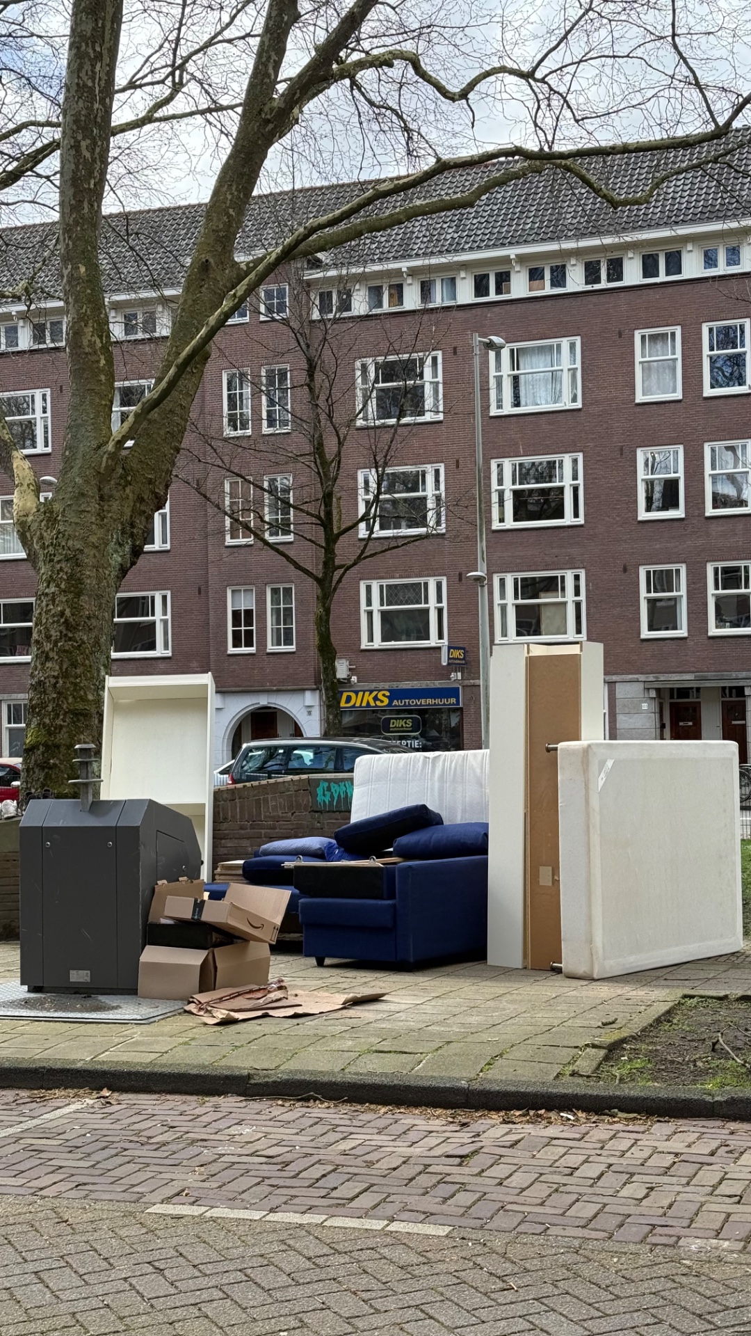 Couch and bed
(Not mine)