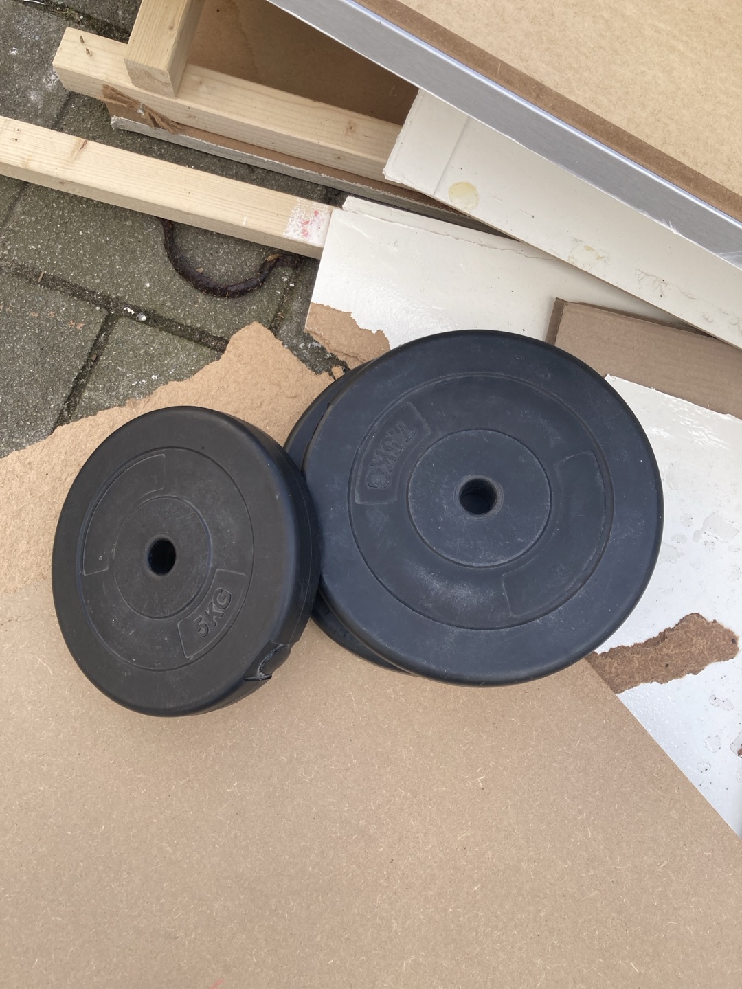 Weights. 7.5 and 5 kilo