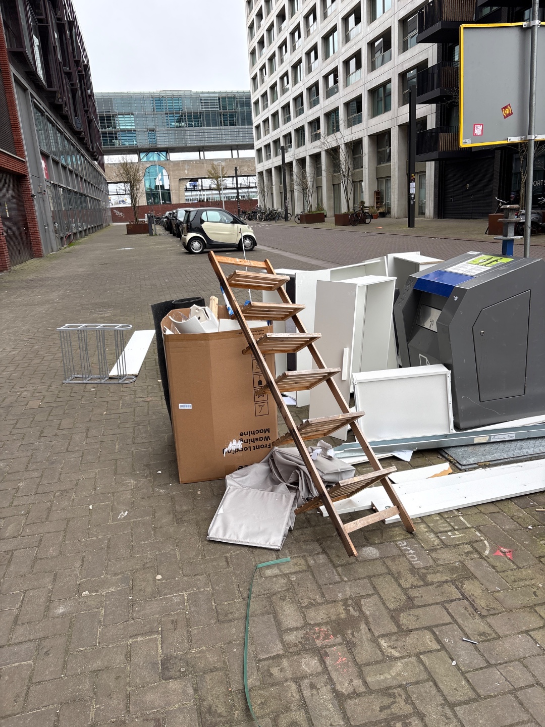 Item found on Amsterdam, Noord, mt. Lincolnweg 18 2