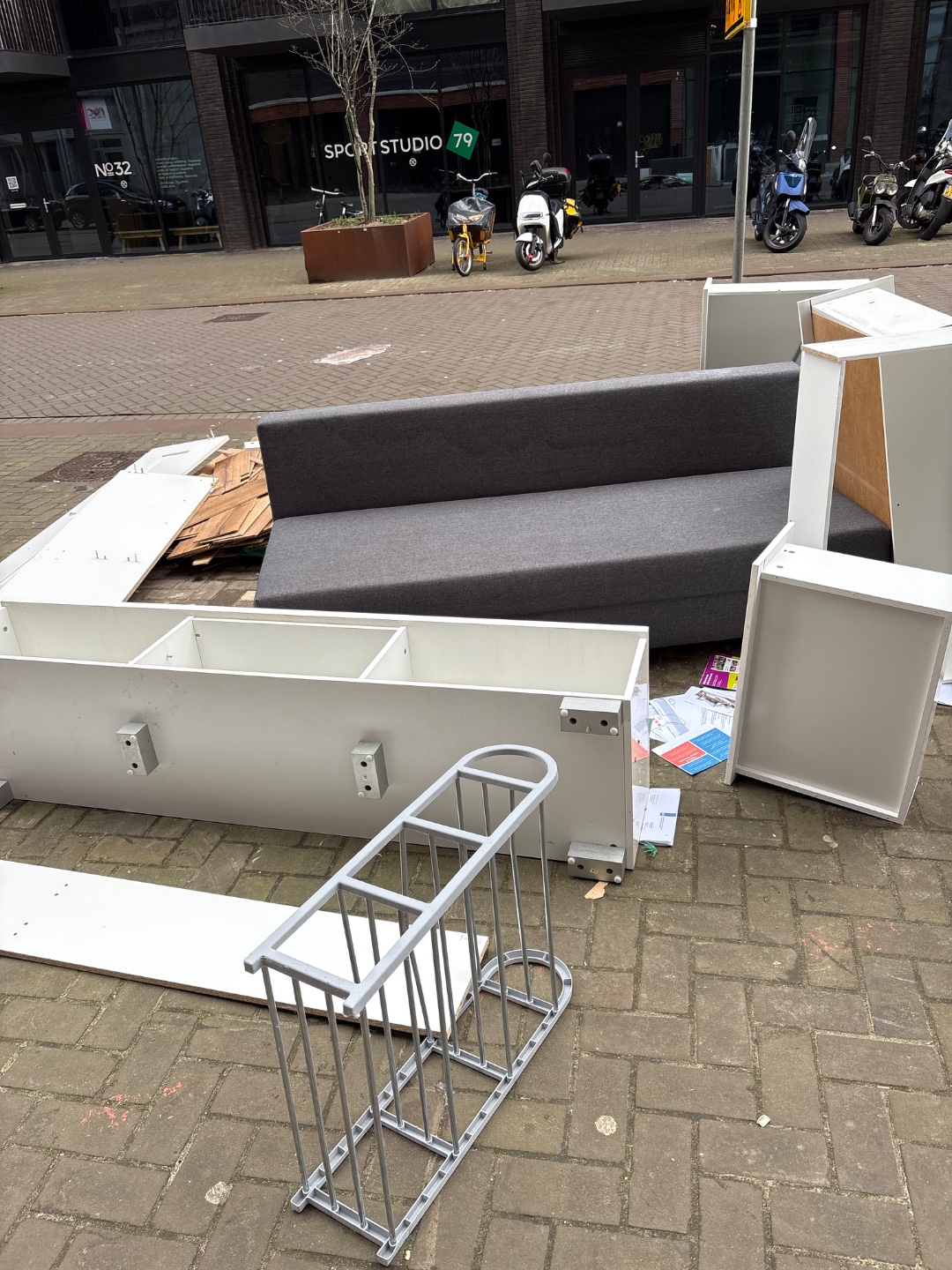 Item found on Amsterdam, Noord, mt. Lincolnweg 18 3