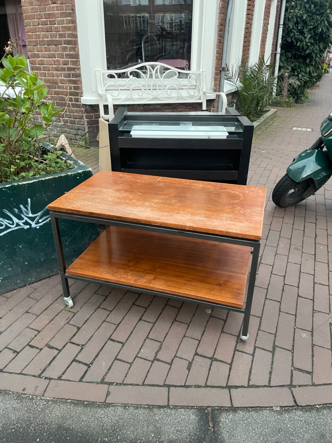 Beautiful minimalistic coffee table/tv furniture. If you basically sand it and put a layer of wood protection on it you can use it perfectly 1