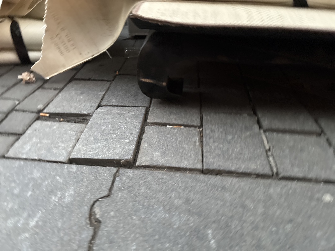 Magnetron 
Lage tafel
Prullenbak
Vloer 
Kruk
Koelkast
Tapijt
Kastje
Grote kast 2