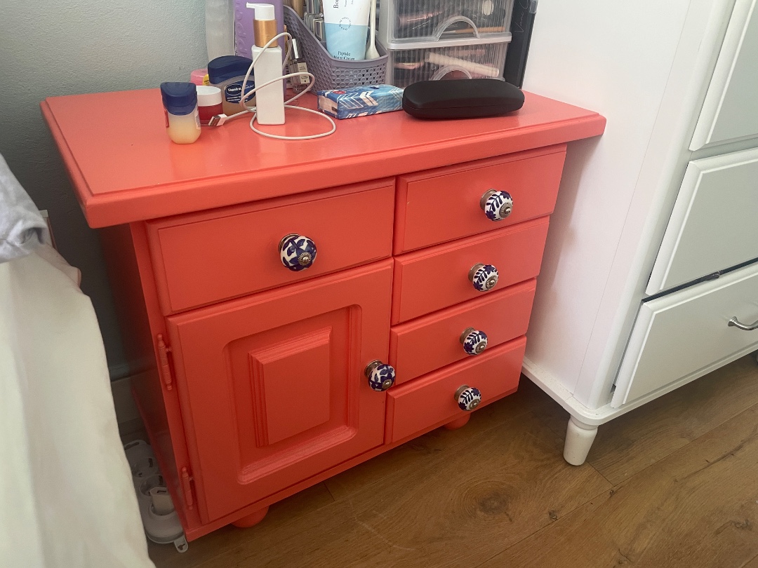Really cute pink side table with lots of drawers and a small cabinet. Has delftware handles too. Available for pick up today in Amsterdam West! 2