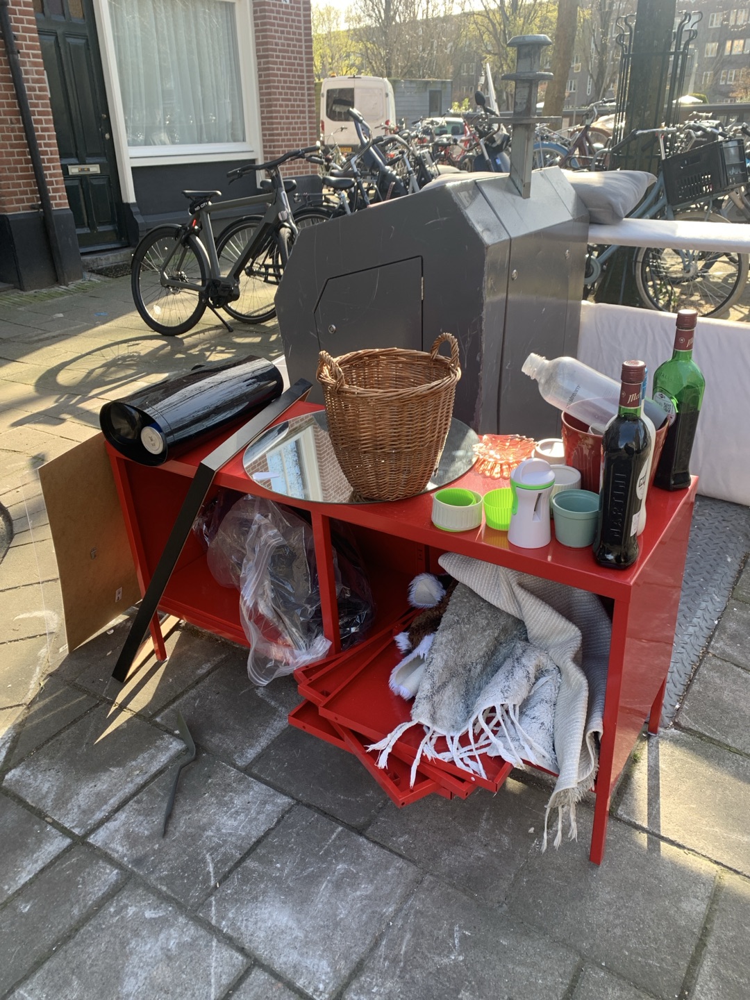 Item found on Amsterdam, De Pijp, Van Ostadestraat 1 1