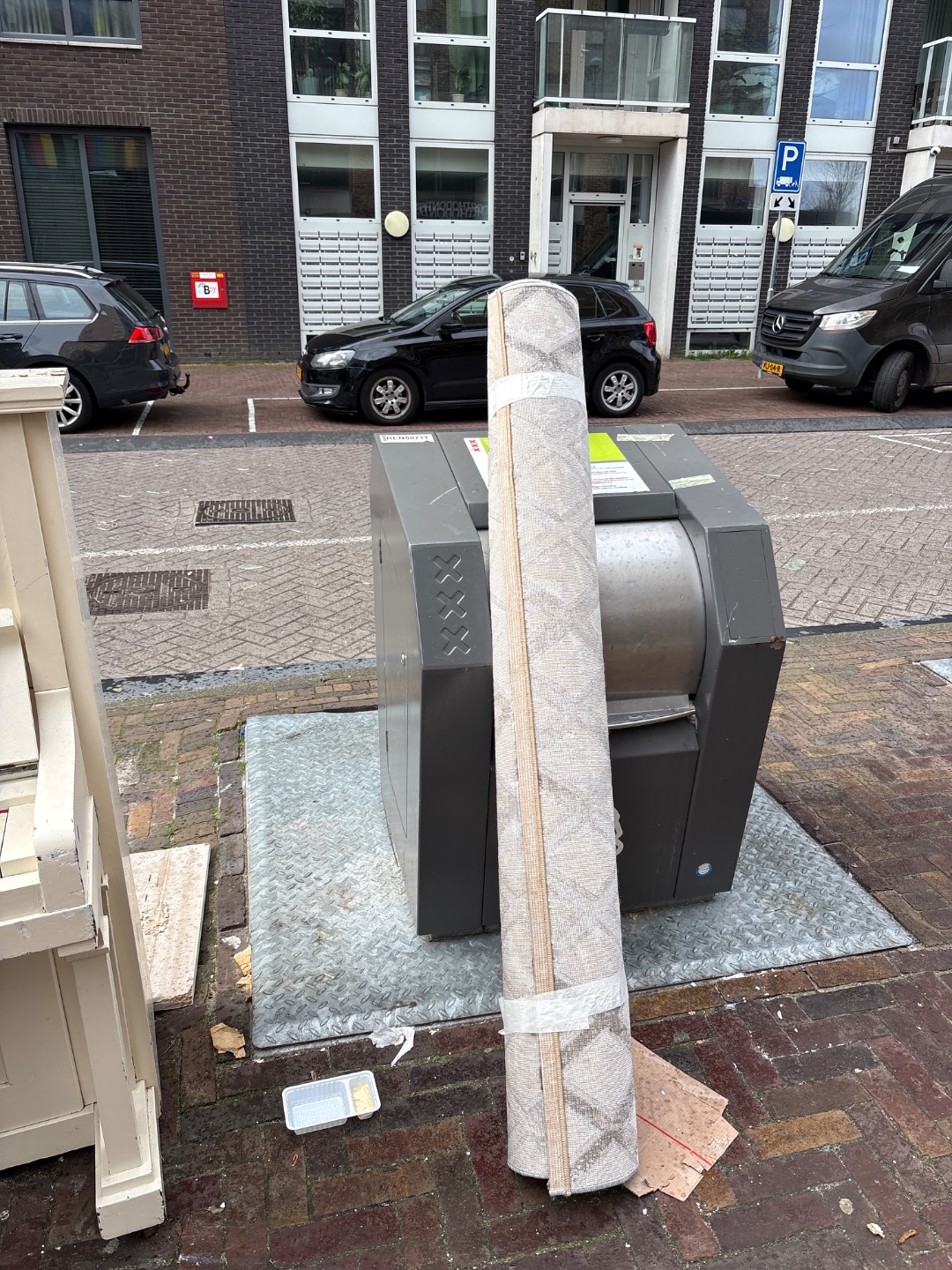 The piano is in a good condition! 2