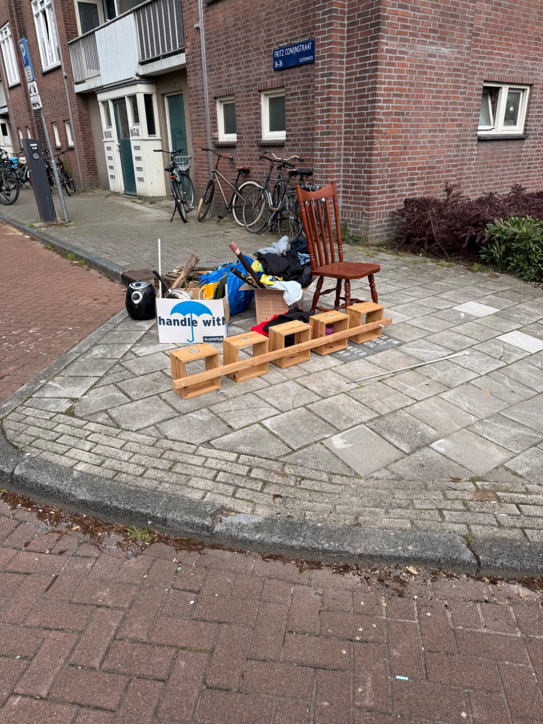Item found on Amsterdam, Nieuw-West, Fritz Conijnstraat 26 3