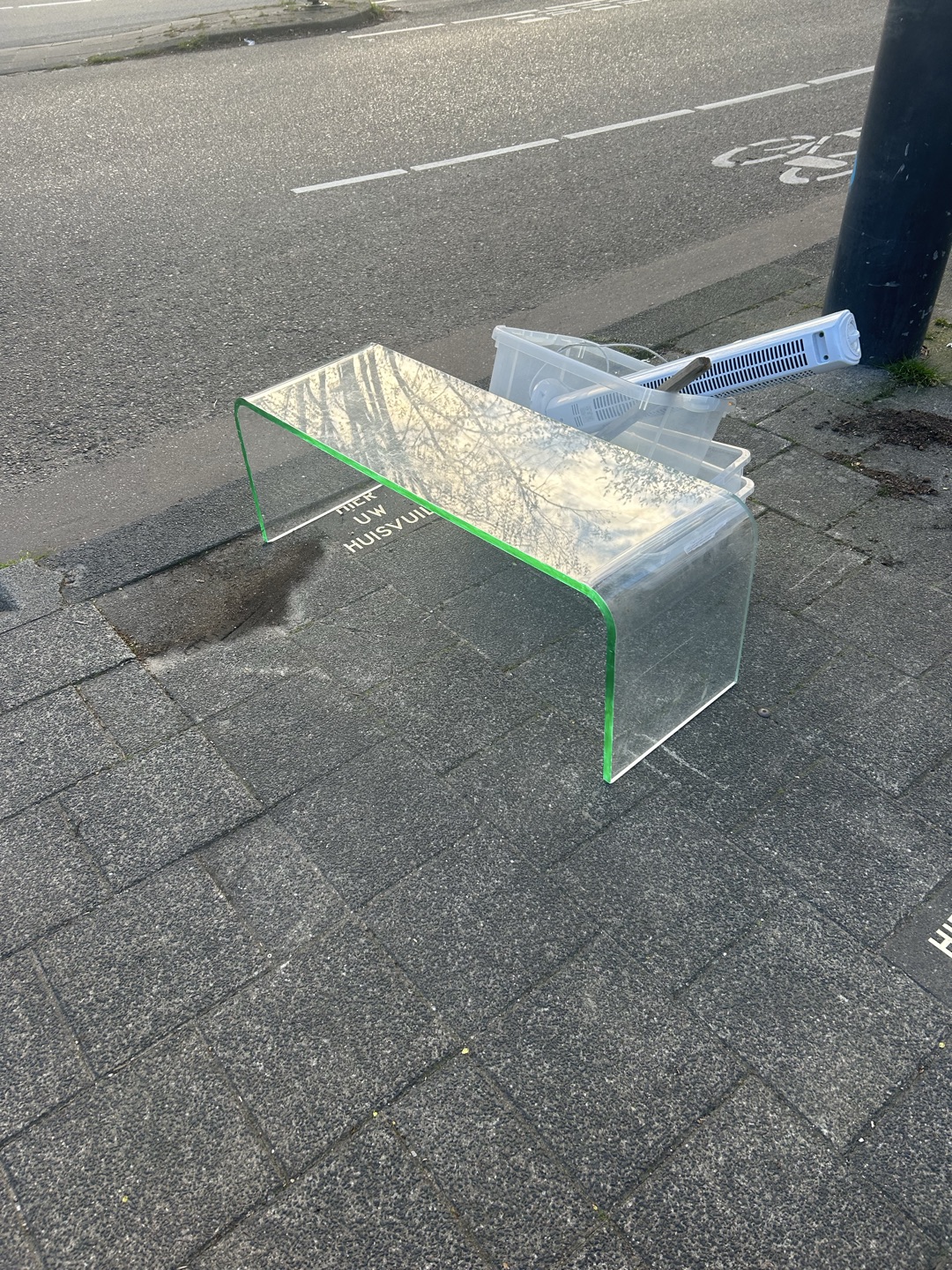 Thick plastic bench/table 1