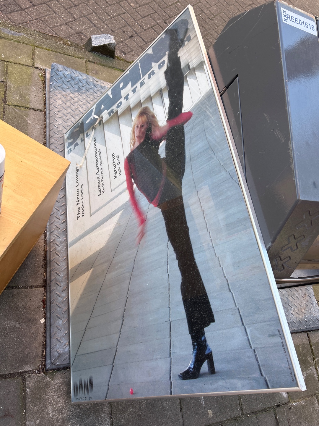 Item found on Amsterdam, Overtoomse Sluis, Jacob Van Lennepkade 257 2