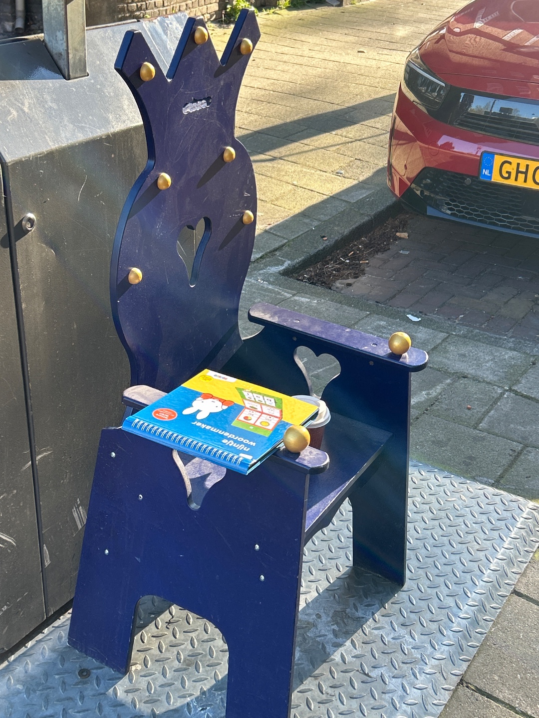 Item found on Amsterdam, Museumkwartier, Roelof Hartplein 4 1