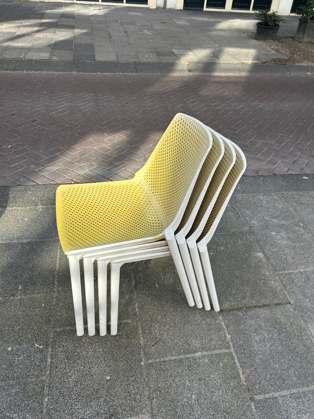 Item found on Amsterdam, Centrum, Nieuwmarkt/Lastage, Rapenburgerstraat 200 2